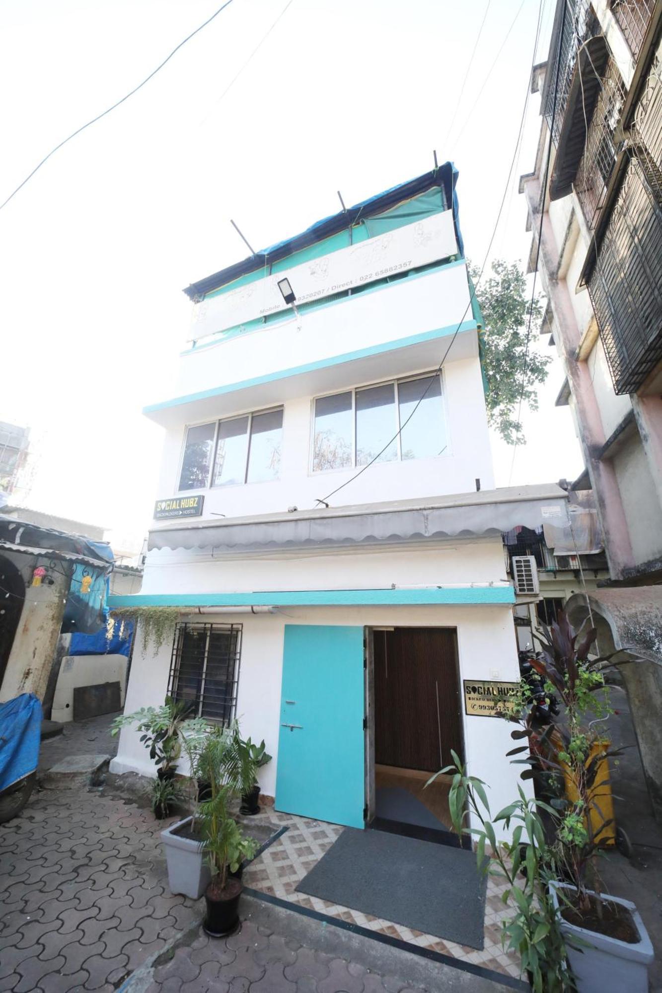 Social Hubz Hostel Mumbai Bagian luar foto